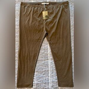 Peruvian Connection Shale Brown Cropped Leggings XL NWT